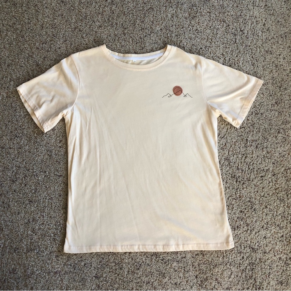 Men’s SHEIN Yellow Graphic Tee Shirt; Size Small